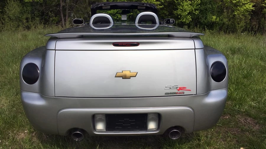 2004 Chevrolet SSR - Image 4 of 11