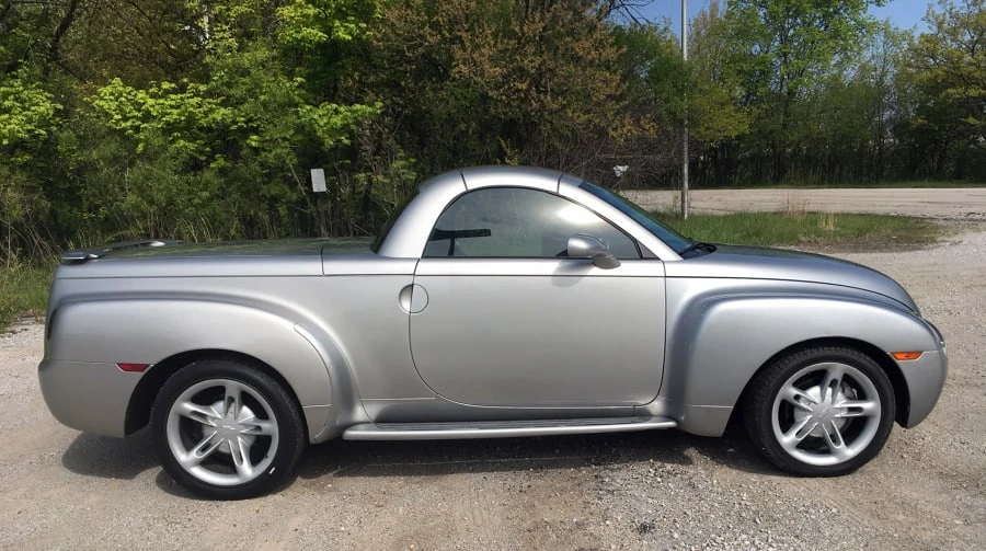2004 Chevrolet SSR - Image 10 of 11