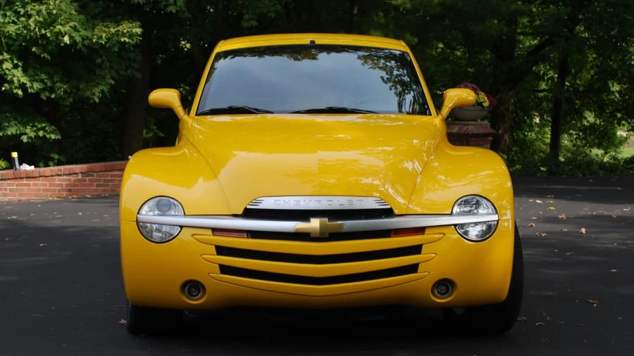 2004 Chevrolet SSR - Image 11 of 15