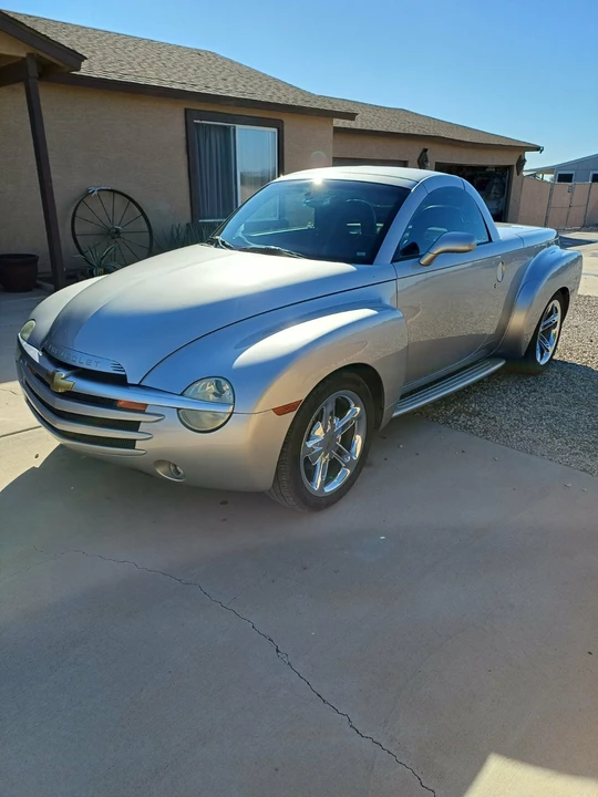 2004 Chevrolet SSR - Image 6 of 6
