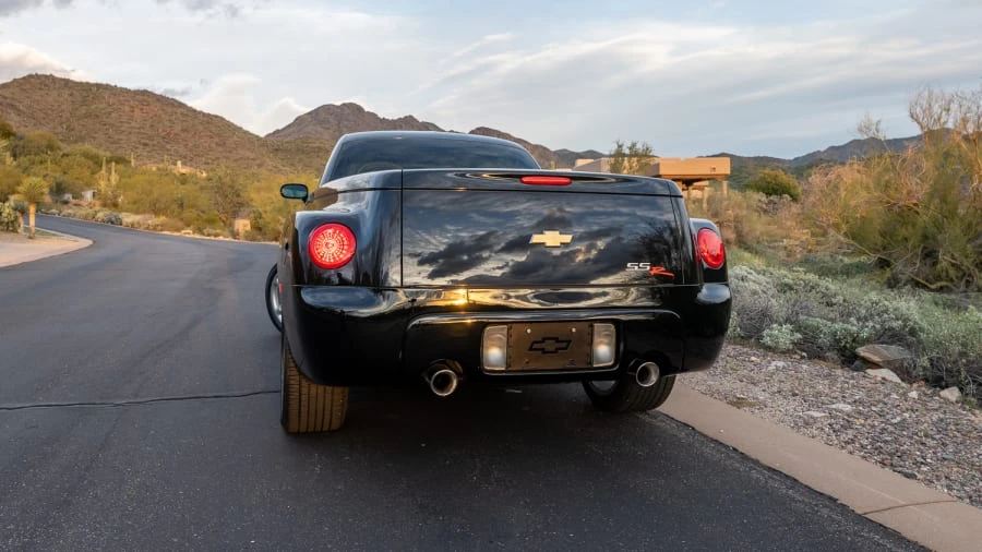 2004 Chevrolet SSR - Image 17 of 26