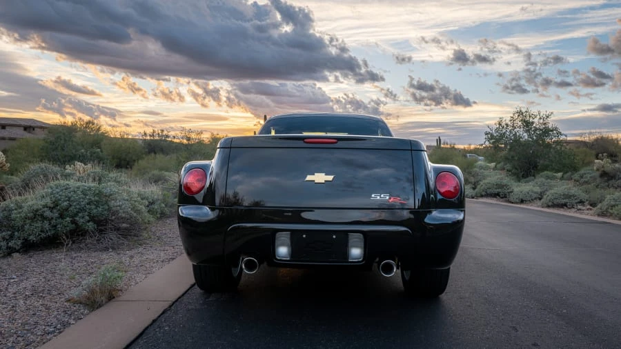 2004 Chevrolet SSR - Image 18 of 26