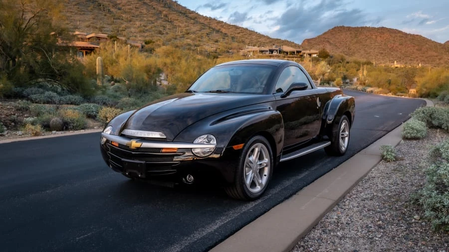 2004 Chevrolet SSR - Image 19 of 26