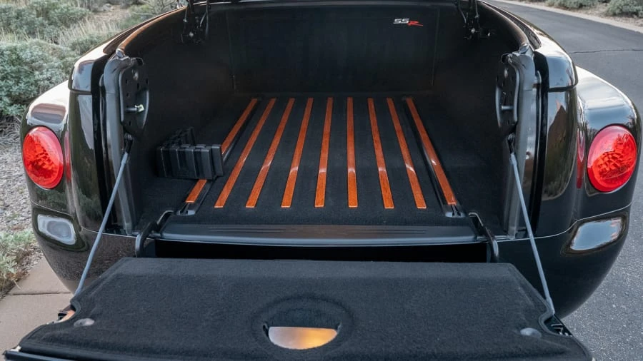 2004 Chevrolet SSR - Image 25 of 26