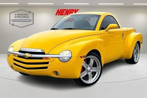 2004 Chevrolet SSR - Image 3 of 21