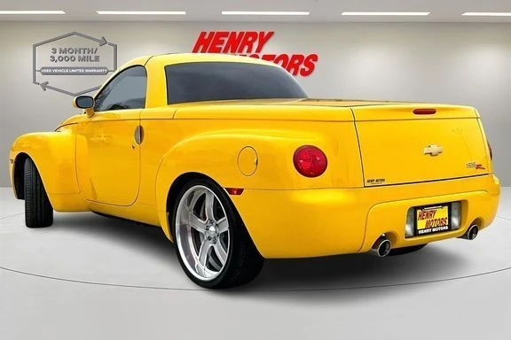 2004 Chevrolet SSR - Image 4 of 21