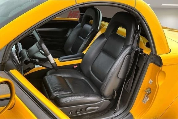 2004 Chevrolet SSR - Image 15 of 21
