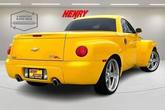 2004 Chevrolet SSR - Image 6 of 21