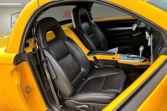 2004 Chevrolet SSR - Image 18 of 21