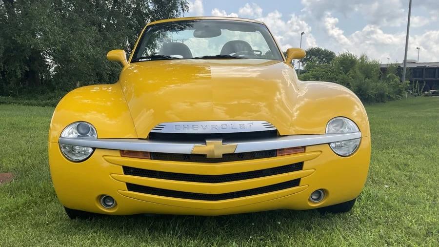2004 Chevrolet SSR - Image 5 of 11