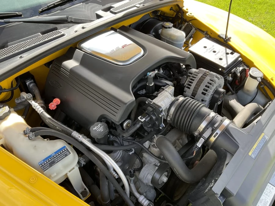 2004 Chevrolet SSR - Image 13 of 15