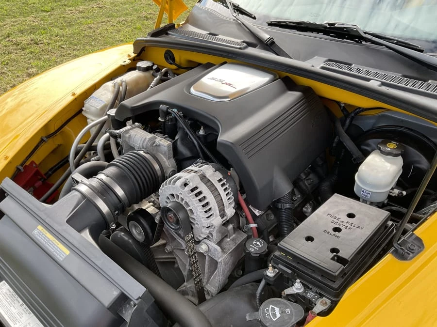 2004 Chevrolet SSR - Image 10 of 11