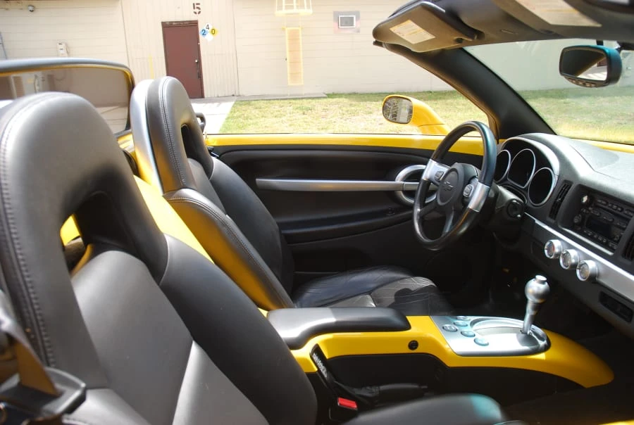 2004 Chevrolet SSR - Image 4 of 9
