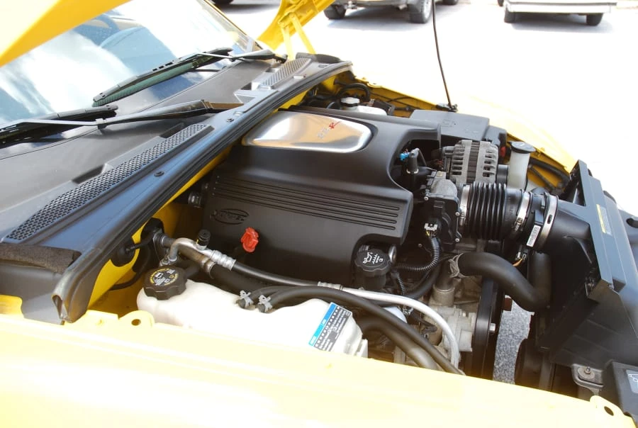 2004 Chevrolet SSR - Image 5 of 9