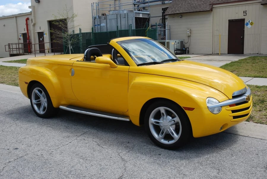 2004 Chevrolet SSR - Image 9 of 9