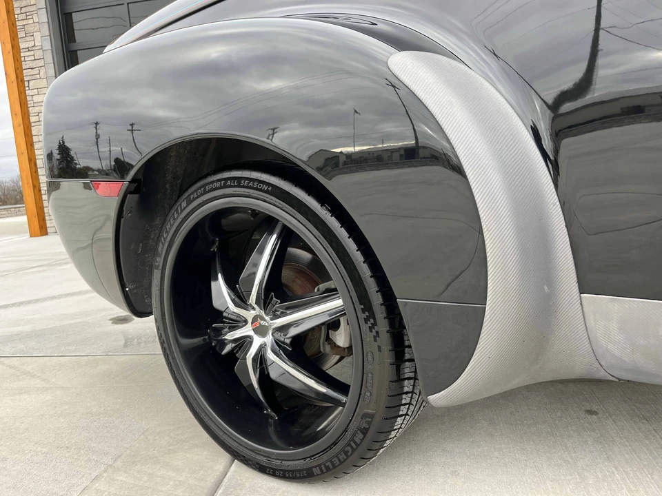 2004 Chevrolet SSR - Image 18 of 31
