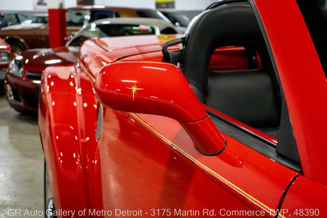 2004 Chevrolet SSR - Image 31 of 31