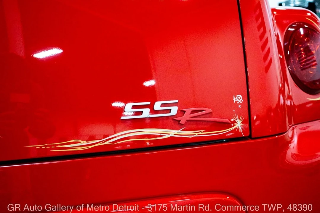 2004 Chevrolet SSR - Image 28 of 31
