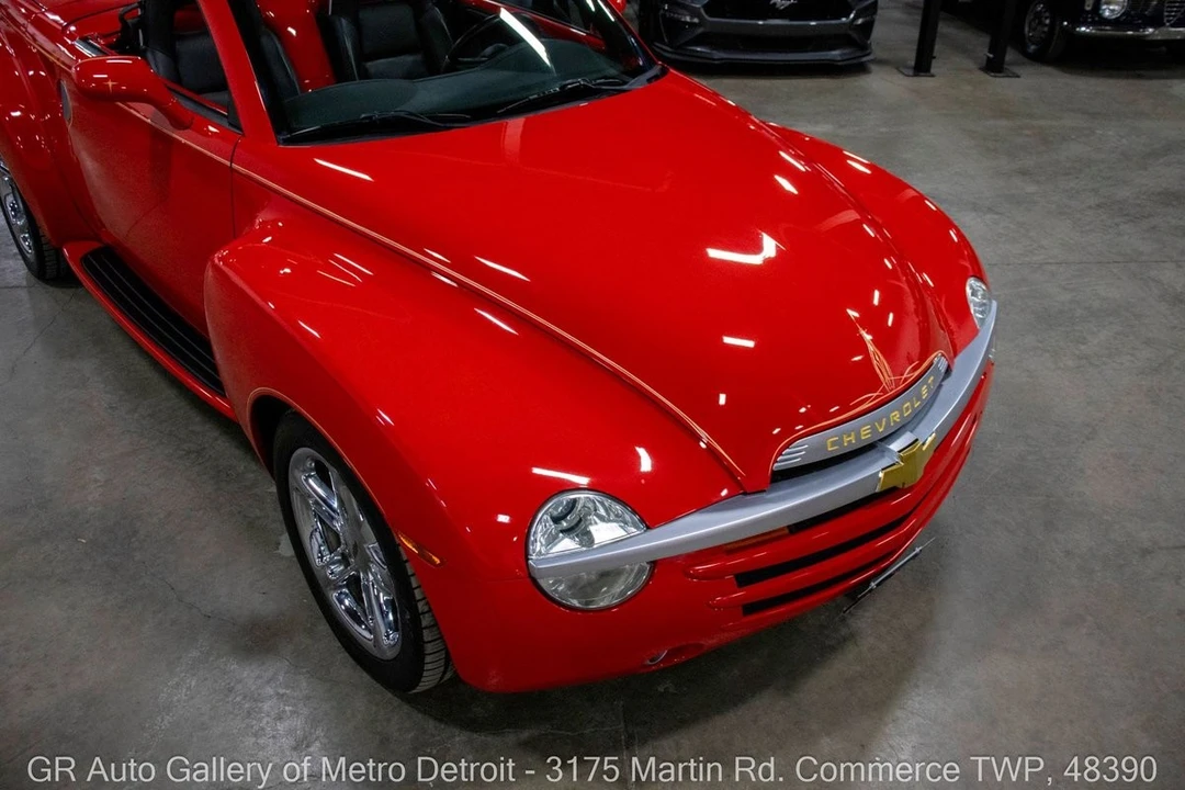 2004 Chevrolet SSR - Image 14 of 21