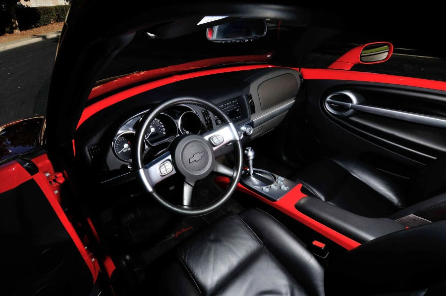 2004 Chevrolet SSR - Image 4 of 12