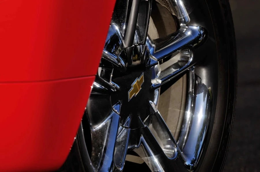 2004 Chevrolet SSR - Image 9 of 12