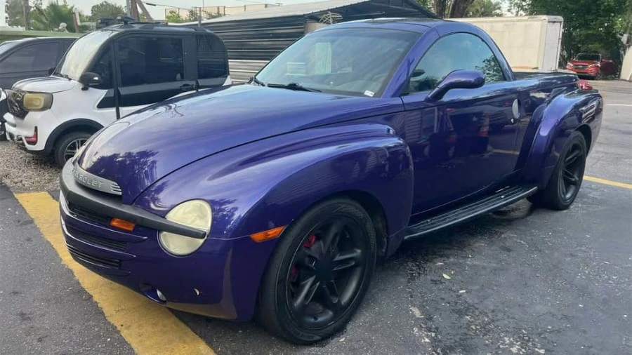 2004 Chevrolet SSR - Image 7 of 10
