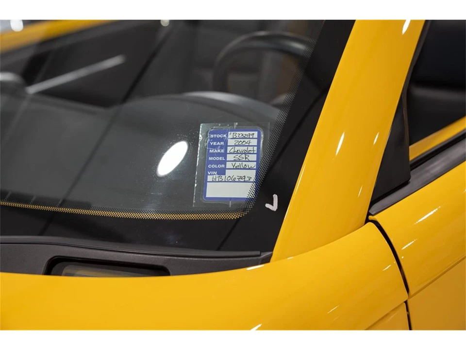2004 Chevrolet SSR - Image 27 of 31