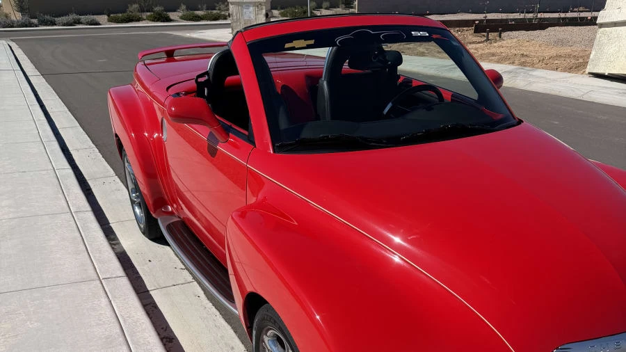2004 Chevrolet SSR - Image 15 of 26