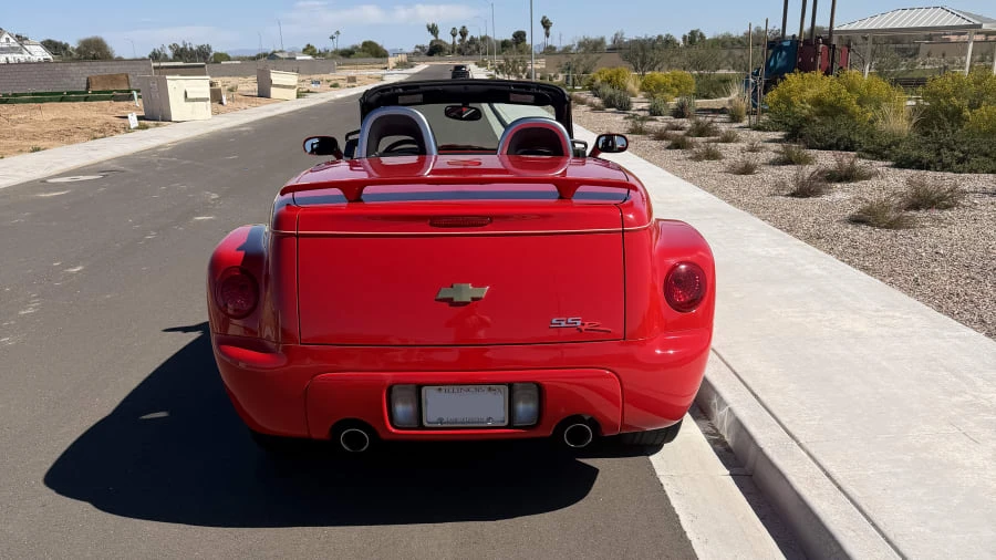 2004 Chevrolet SSR - Image 4 of 26