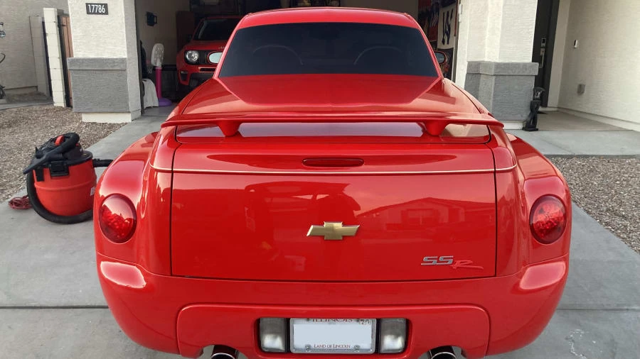 2004 Chevrolet SSR - Image 10 of 26