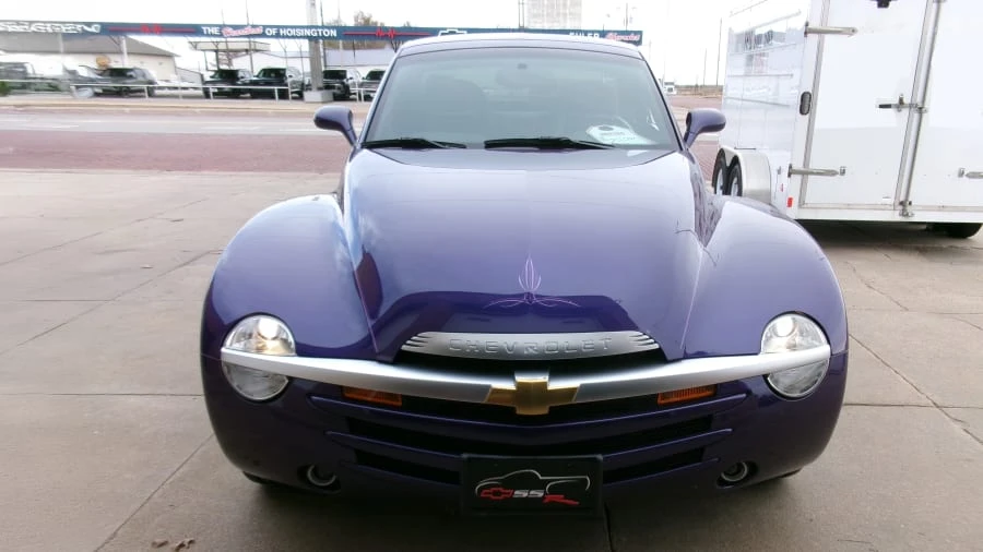 2004 Chevrolet SSR - Image 3 of 9