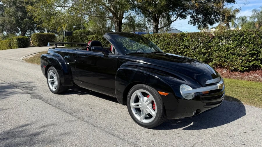 2004 Chevrolet SSR - Image 5 of 12