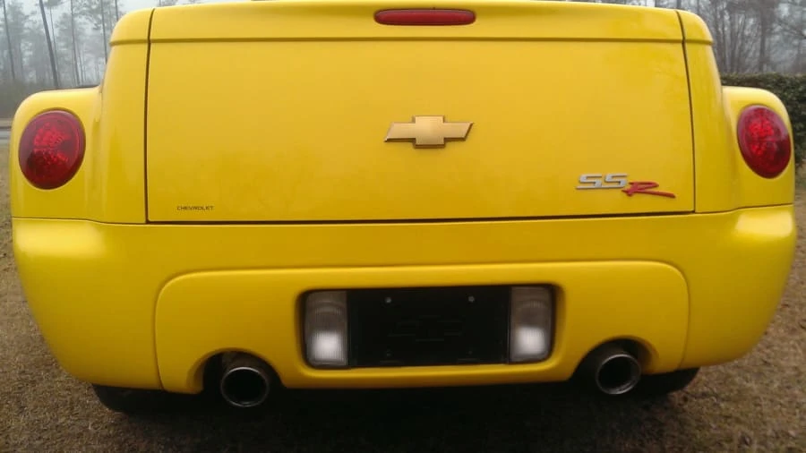 2004 Chevrolet SSR - Image 10 of 12
