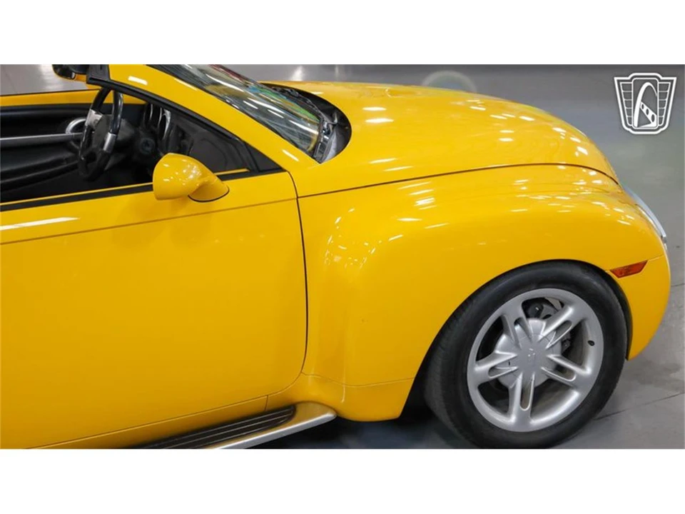 2004 Chevrolet SSR - Image 31 of 31