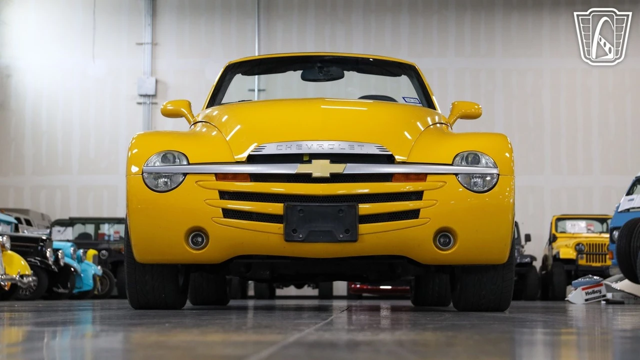 2004 Chevrolet SSR - Image 7 of 12