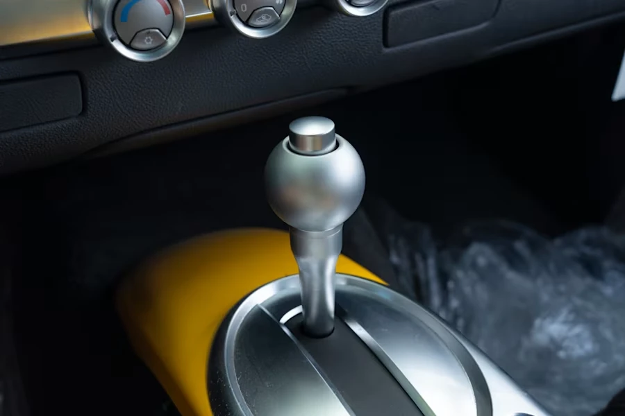 2004 Chevrolet SSR - Image 24 of 31