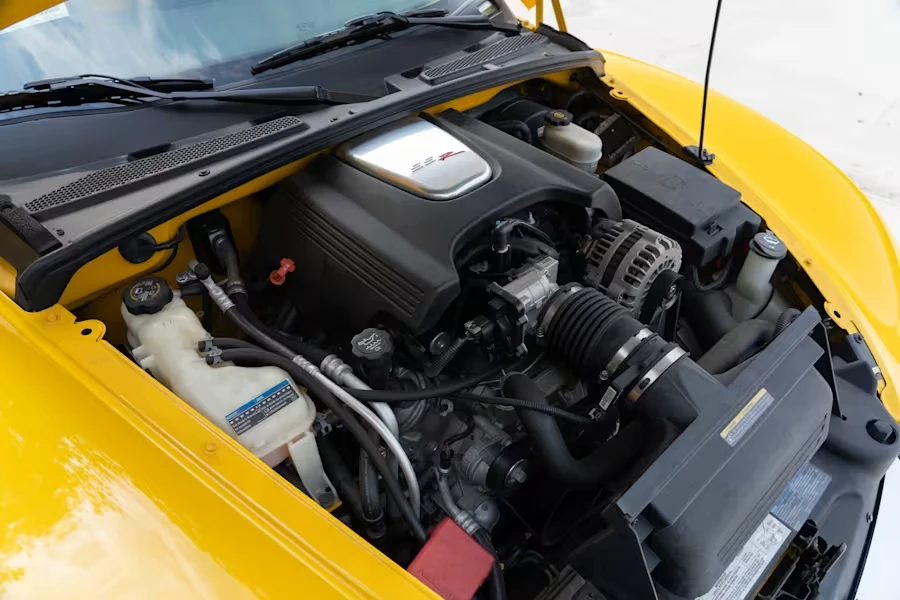 2004 Chevrolet SSR - Image 26 of 31