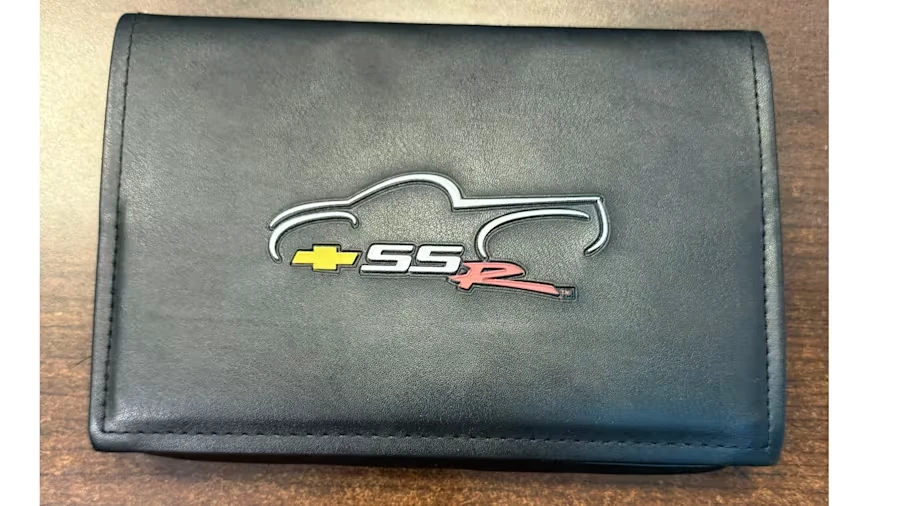 2004 Chevrolet SSR - Image 31 of 31