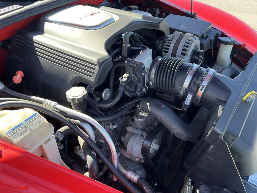 2004 Chevrolet SSR - Image 8 of 8