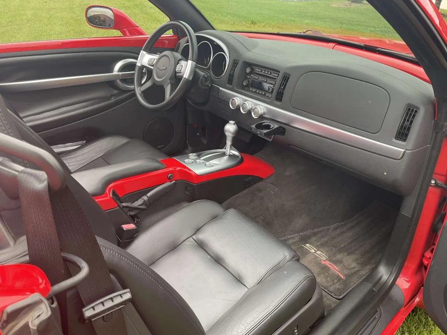 2004 Chevrolet SSR - Image 7 of 10