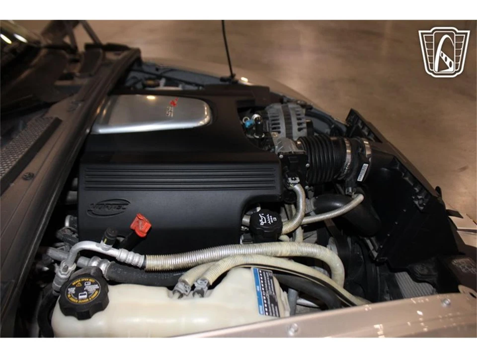 2004 Chevrolet SSR - Image 21 of 31
