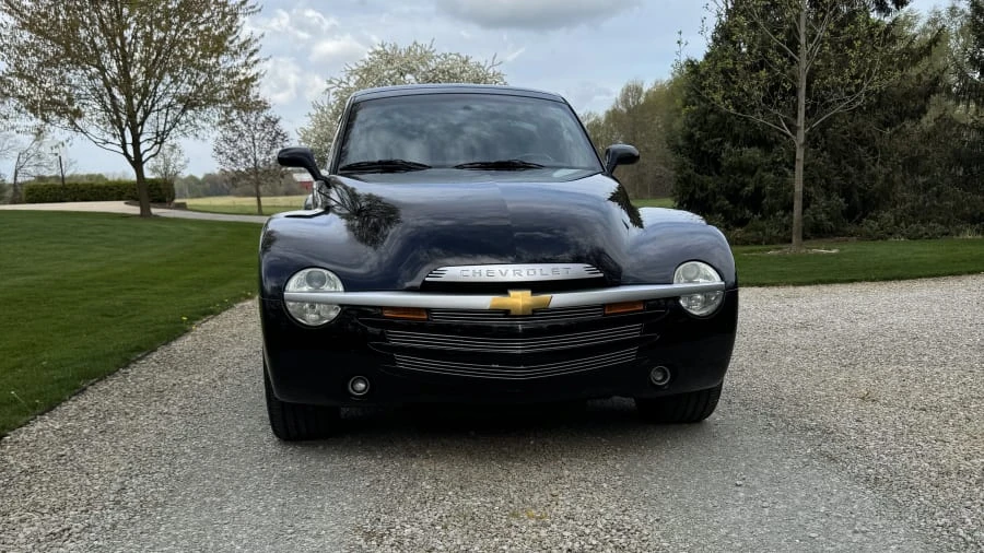 2004 Chevrolet SSR - Image 4 of 23
