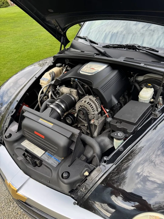 2004 Chevrolet SSR - Image 18 of 23