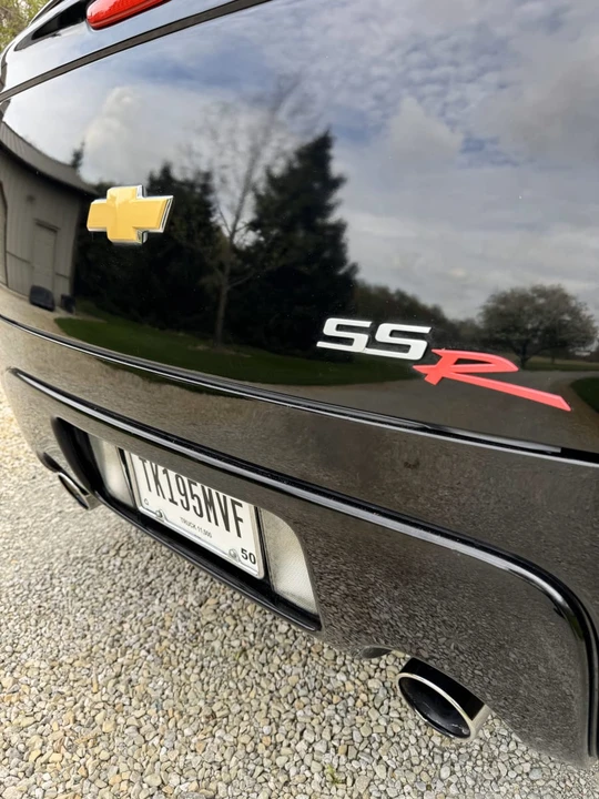2004 Chevrolet SSR - Image 12 of 23
