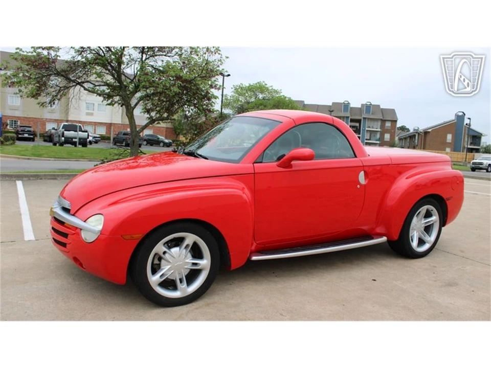 2004 Chevrolet SSR - Image 24 of 31