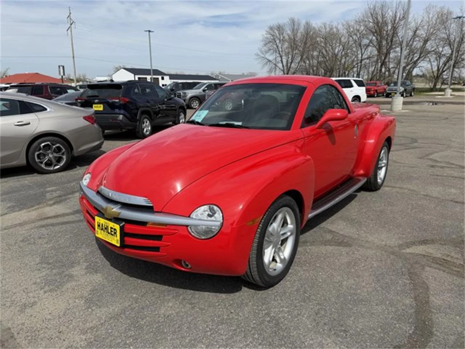 2004 Chevrolet SSR - Image 4 of 18