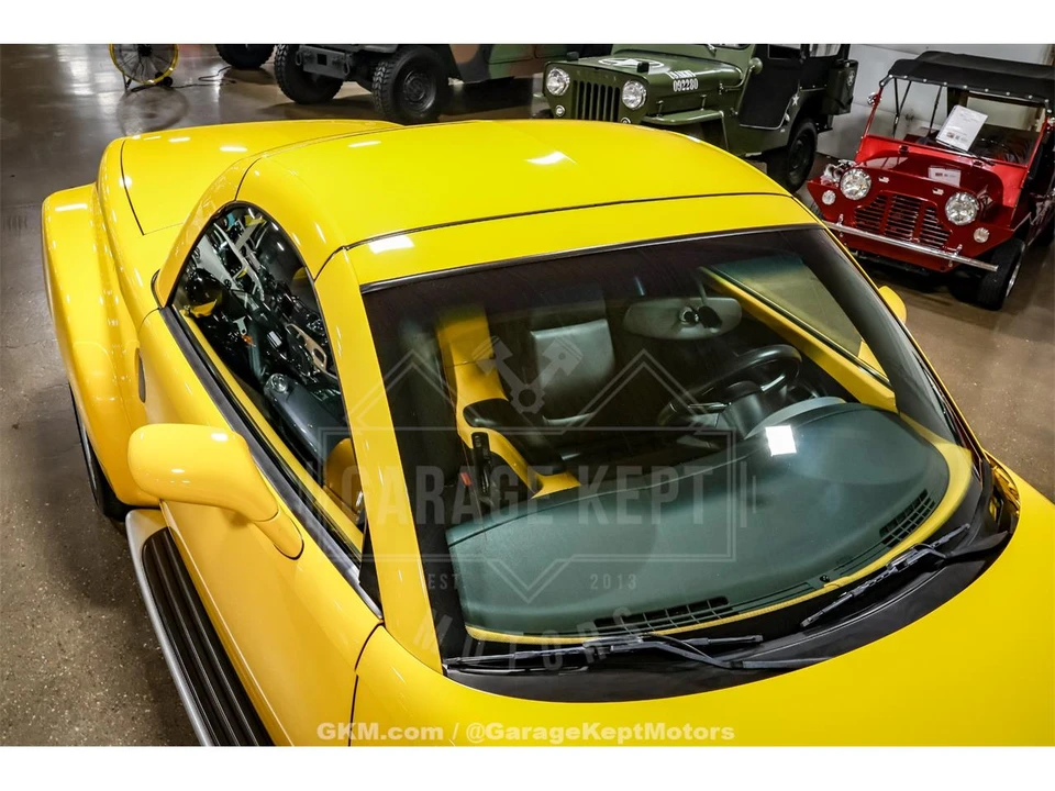 2004 Chevrolet SSR - Image 16 of 31