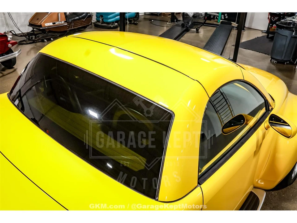 2004 Chevrolet SSR - Image 13 of 31