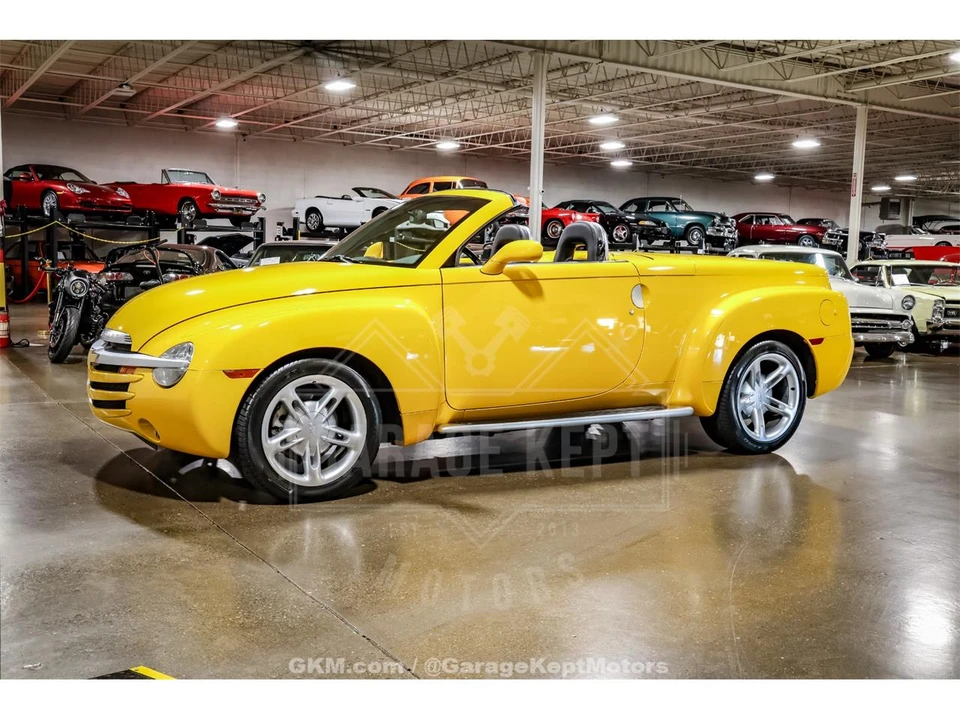 2004 Chevrolet SSR - Image 19 of 31