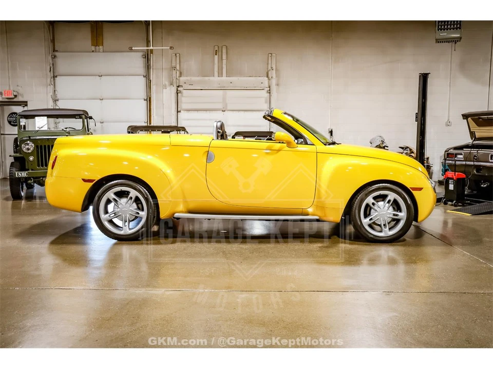 2004 Chevrolet SSR - Image 25 of 31